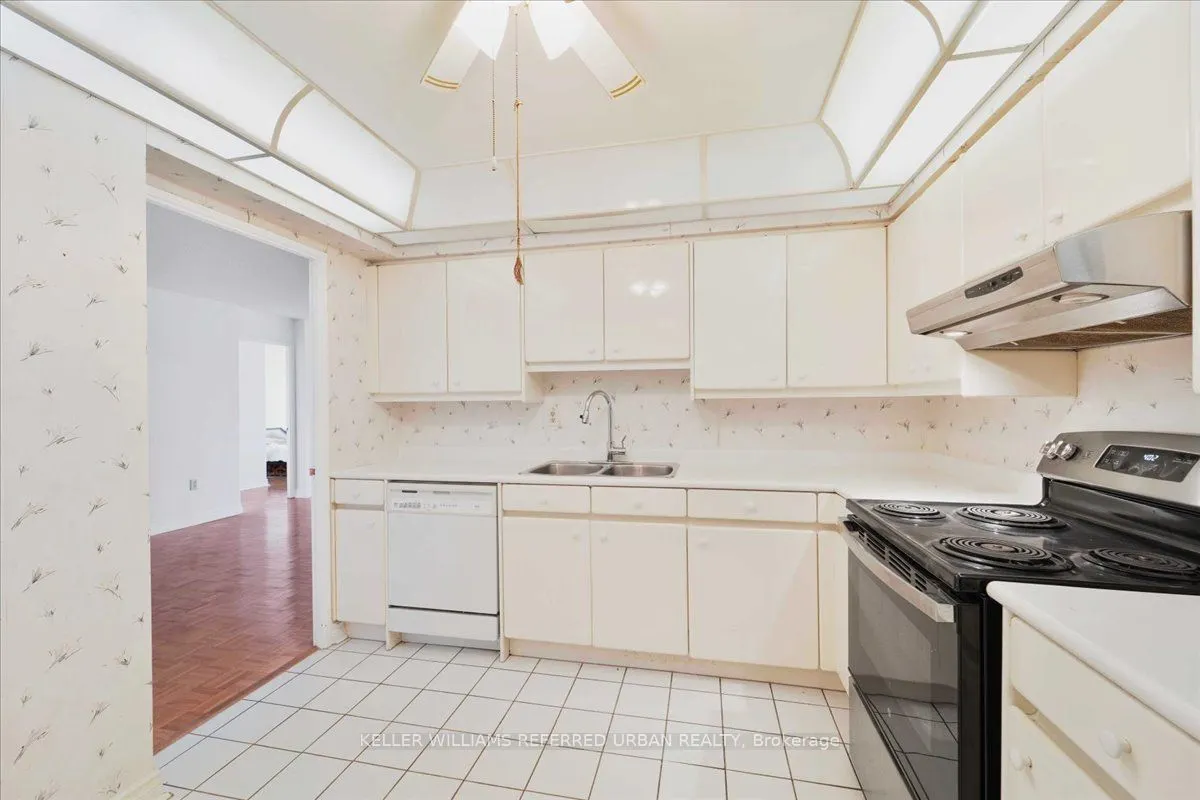 333 Clark Avenue W, #504