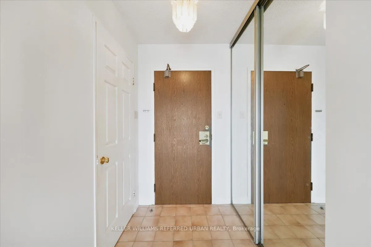 333 Clark Avenue W, #504