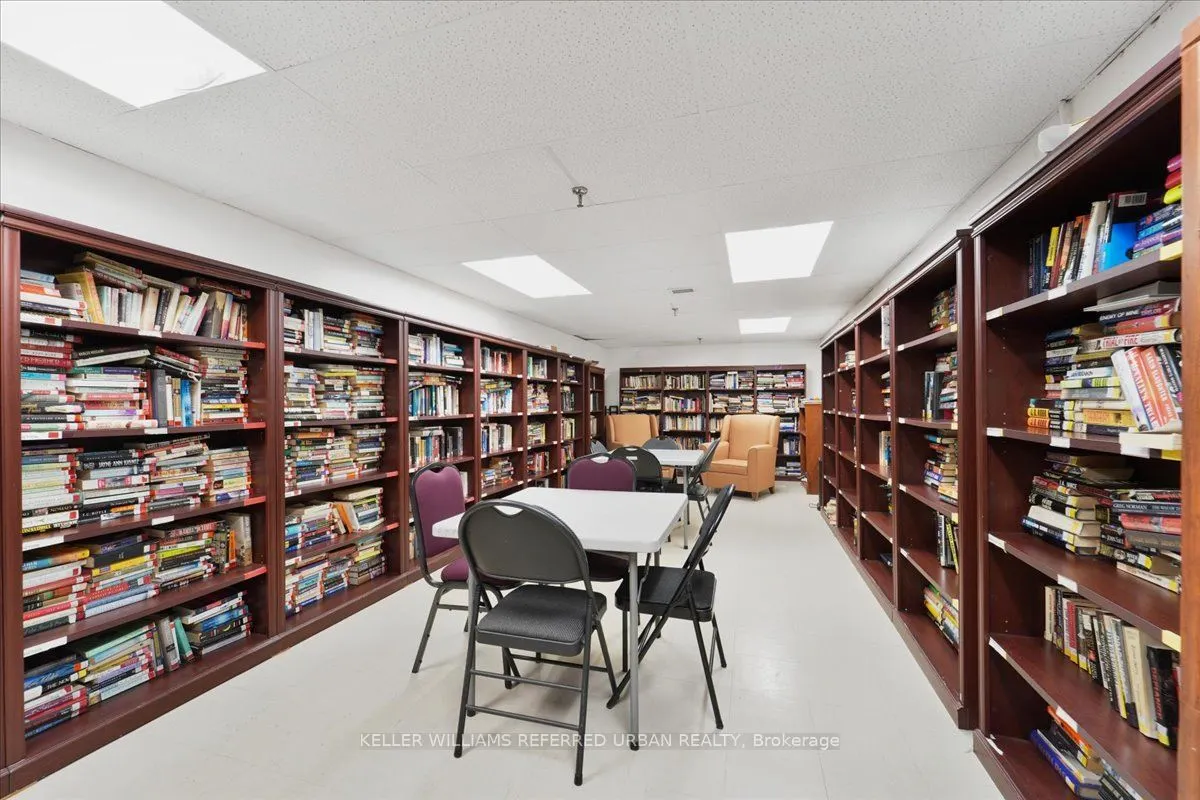 333 Clark Avenue W, #504