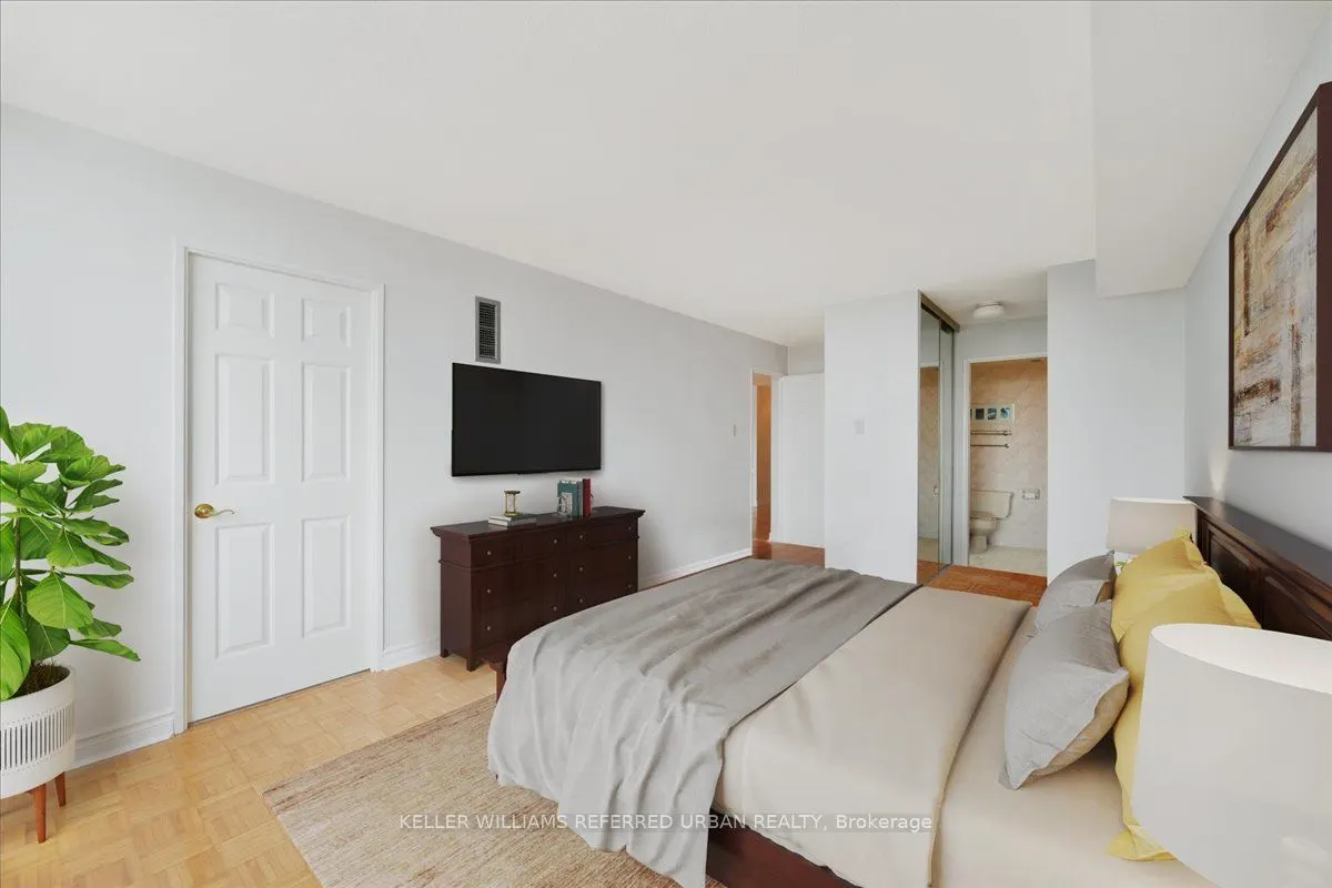 333 Clark Avenue W, #504