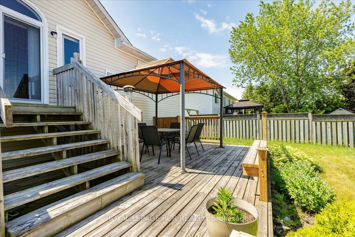 131 Mainprize Crescent
