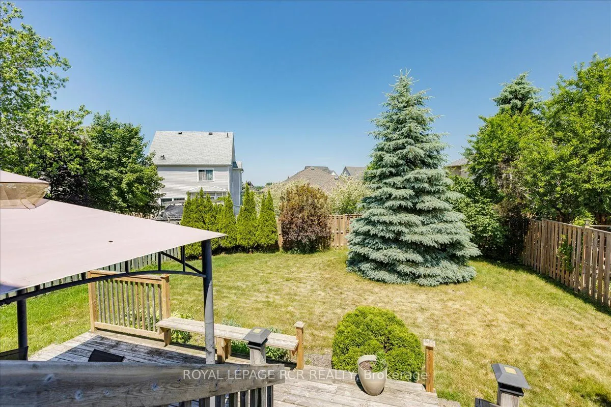 131 Mainprize Crescent