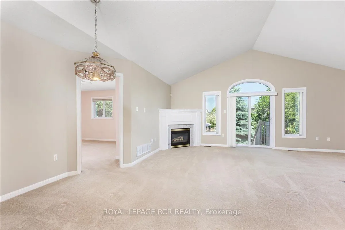 131 Mainprize Crescent