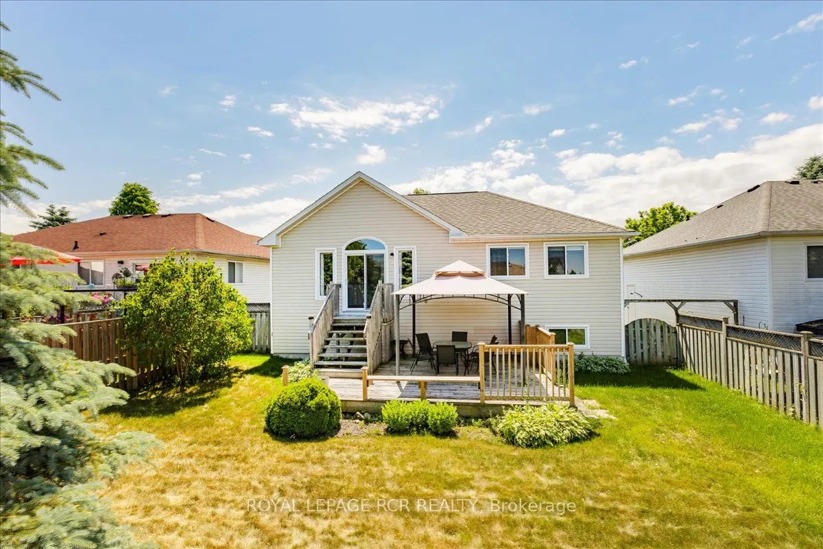 131 Mainprize Crescent