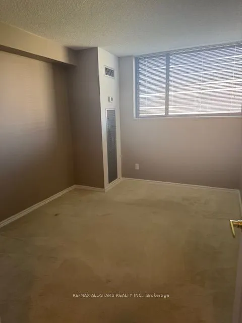70 Baif Boulevard, #808