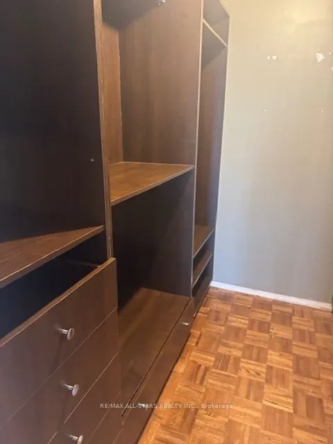 70 Baif Boulevard, #808