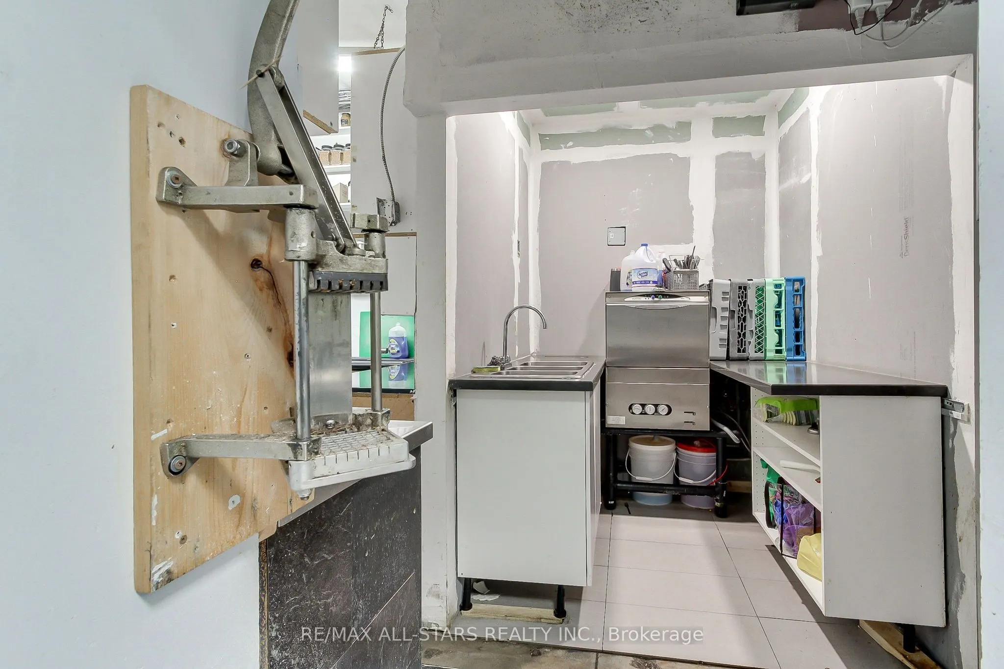 320 Harry Walker Parkway, #1