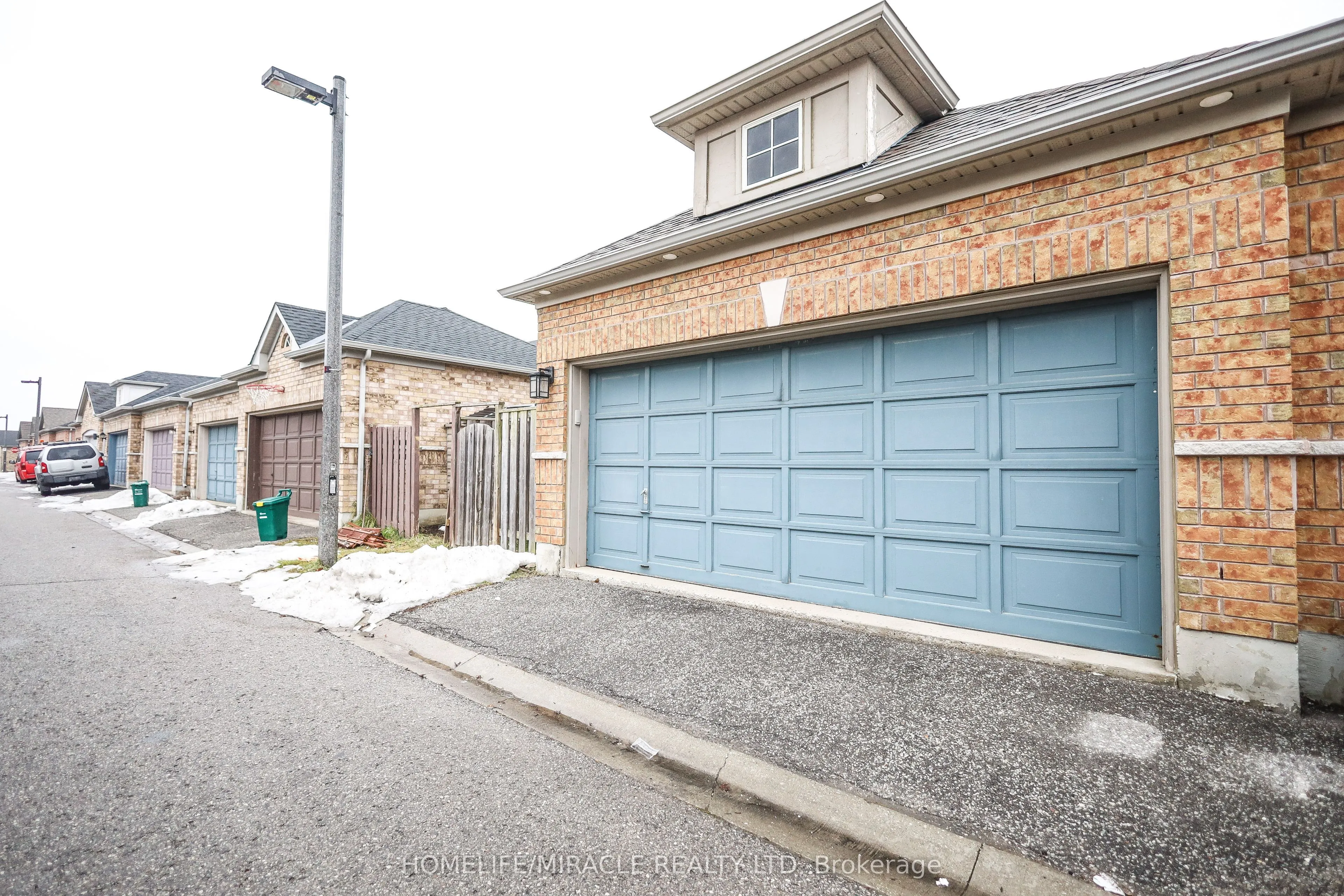 73 Andriana Crescent
