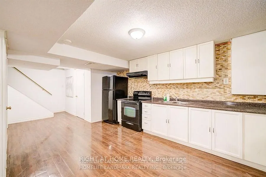 24 Enola Pl ,   (Basement)