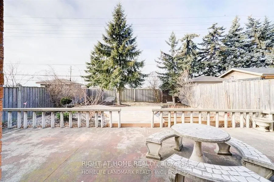 24 Enola Pl ,   (Basement)