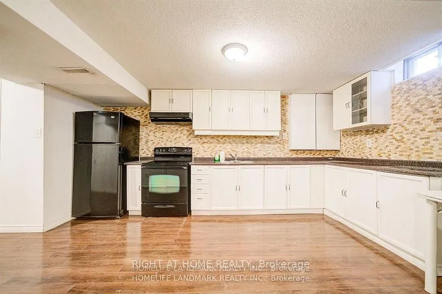 24 Enola Pl ,   (Basement)