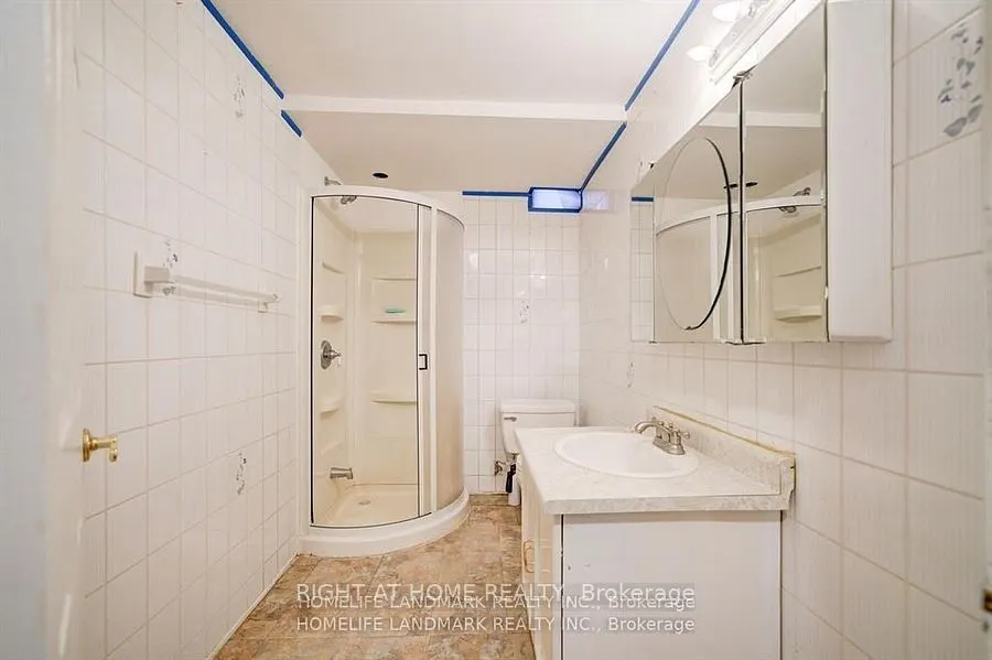 24 Enola Pl ,   (Basement)
