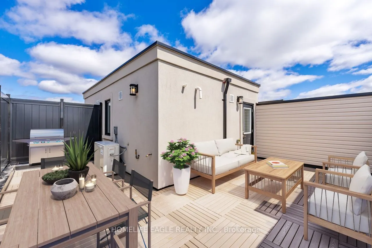 7 Phelps Lane, #16