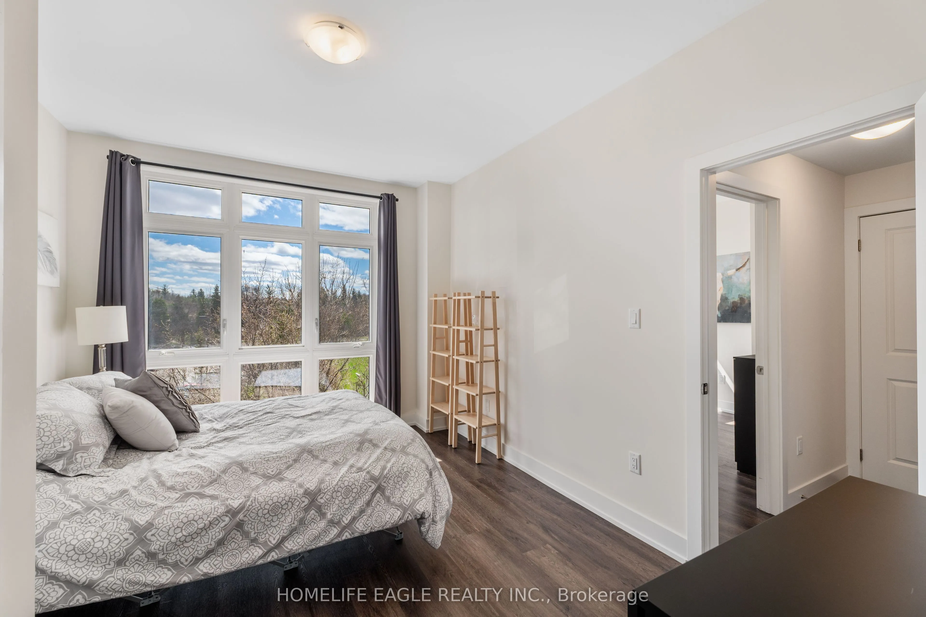 7 Phelps Lane, #16