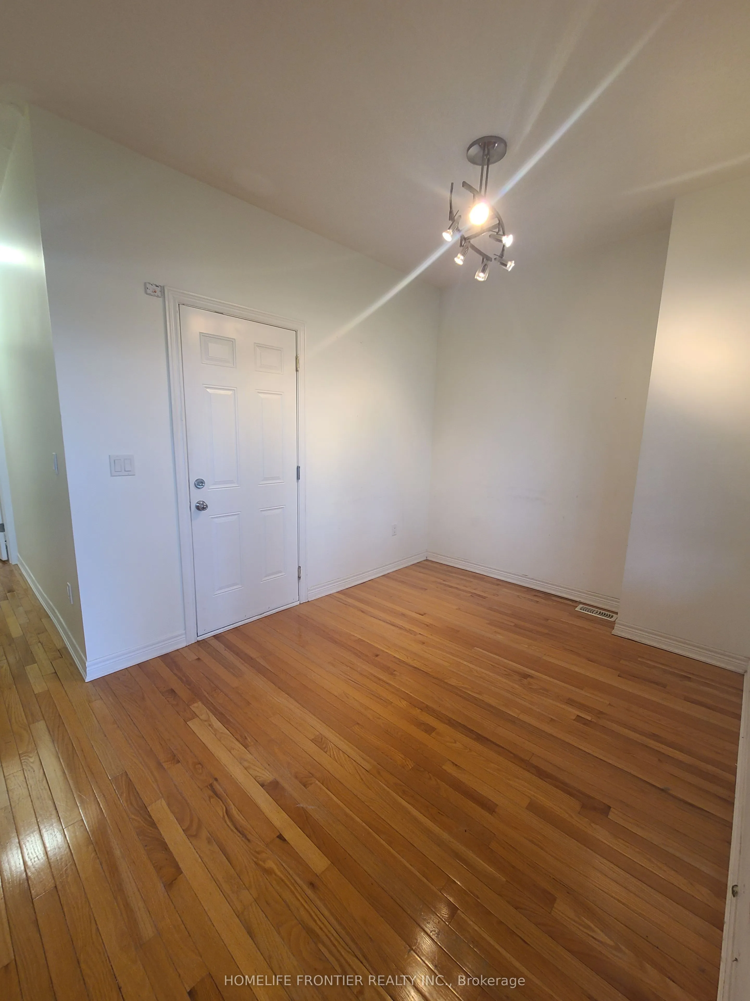 126 Vittorio De Luca Drive, #Lower