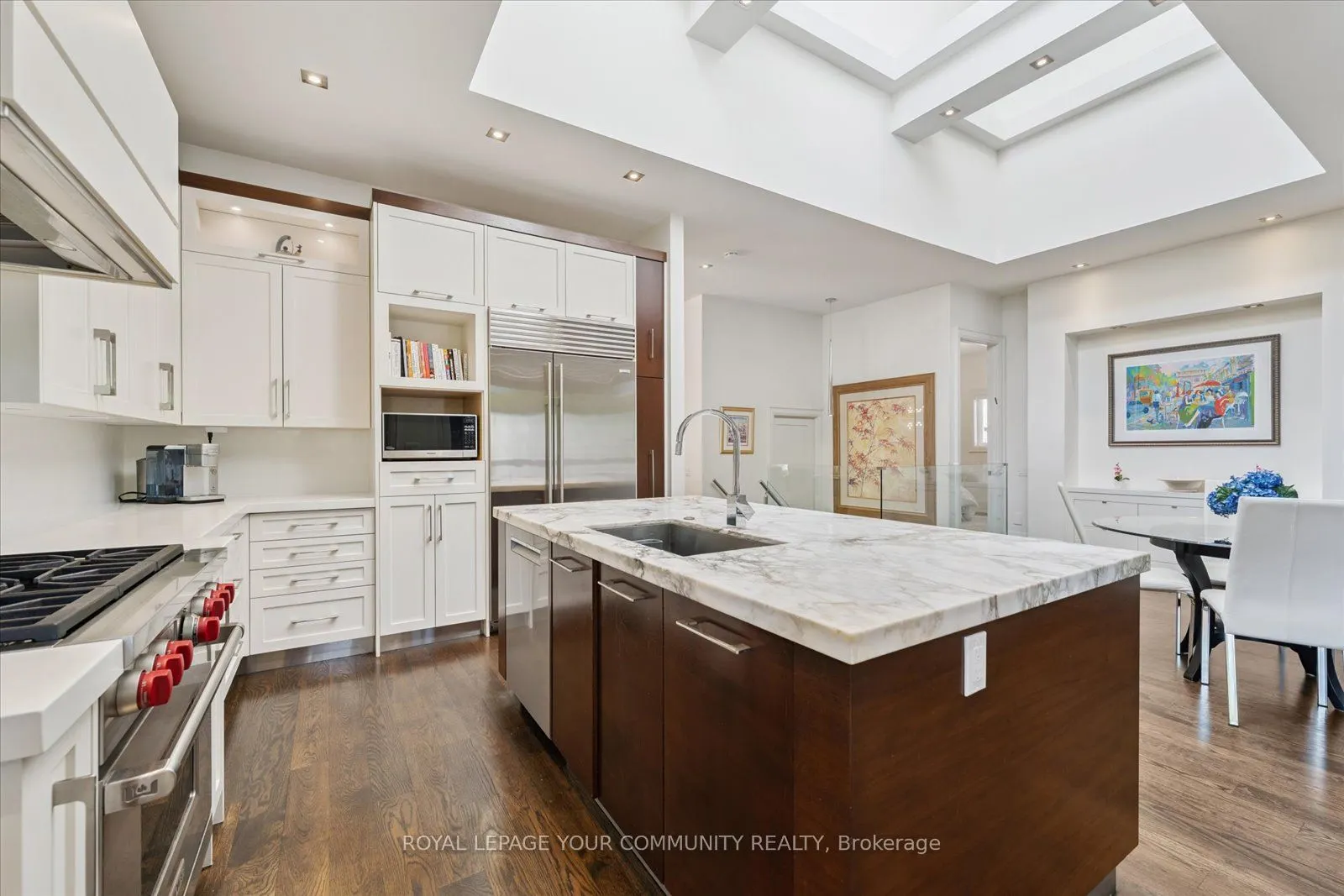 8 Winterport Court