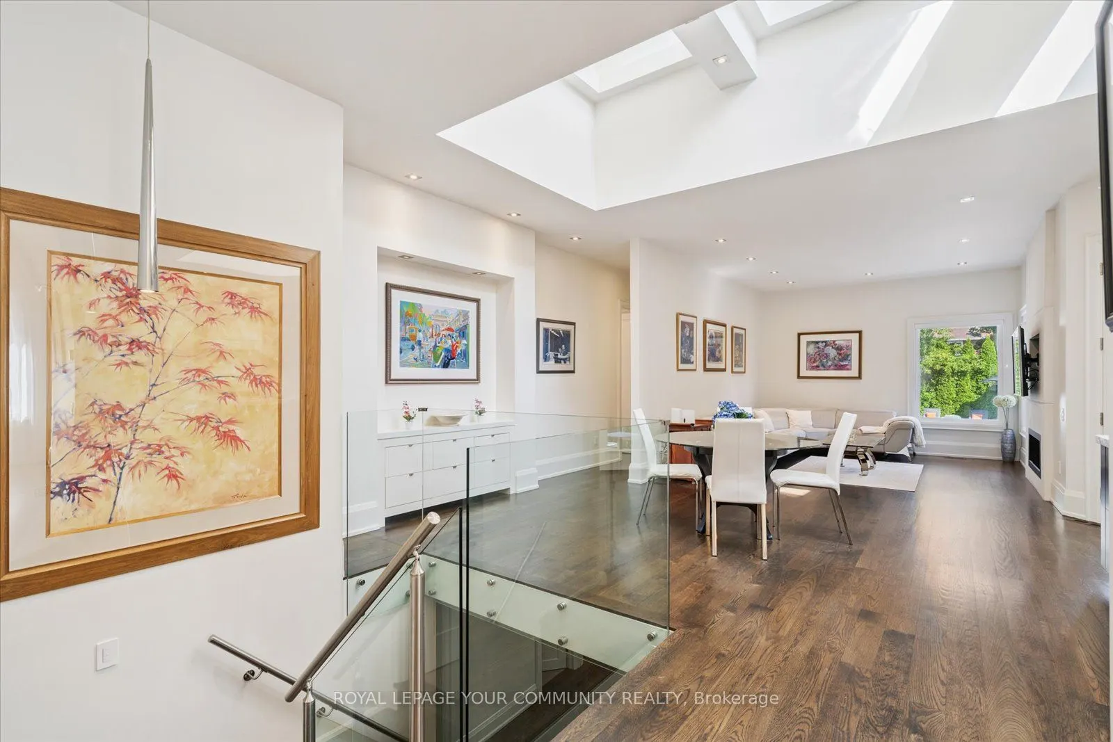 8 Winterport Court
