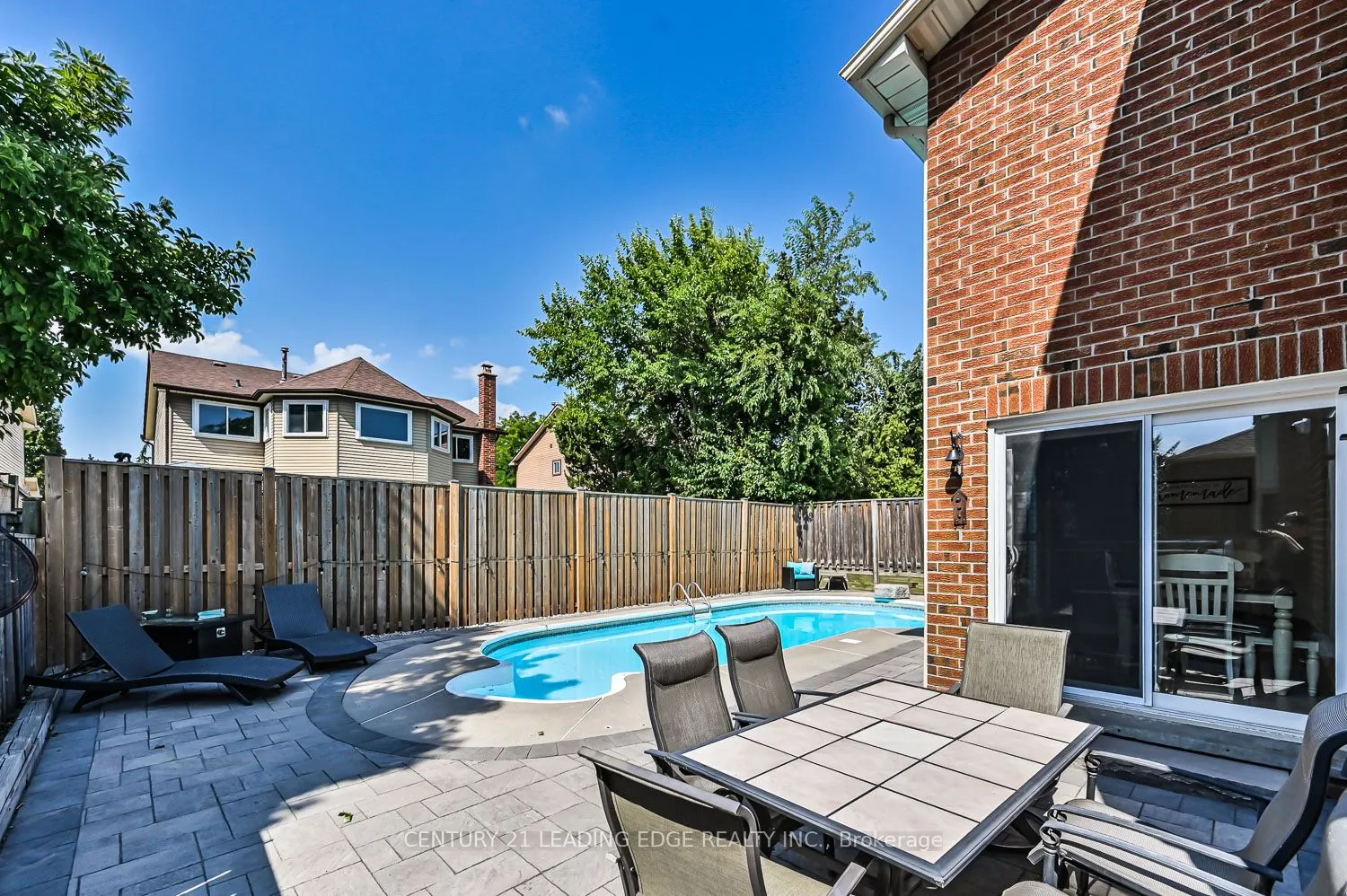 15 McCarty Crescent