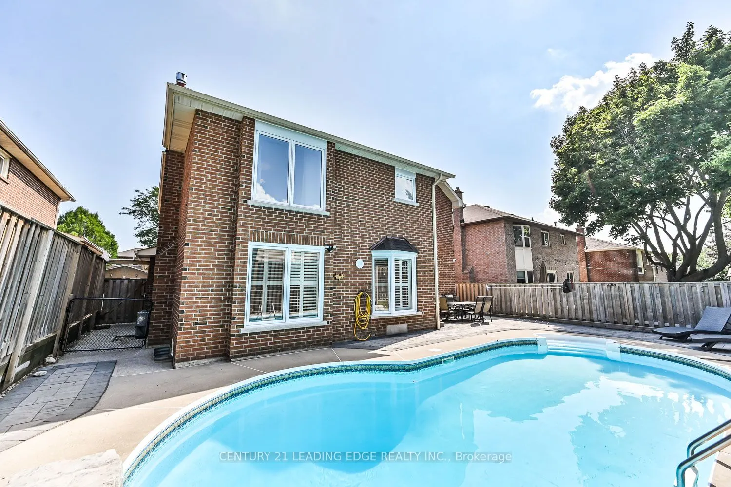 15 McCarty Crescent