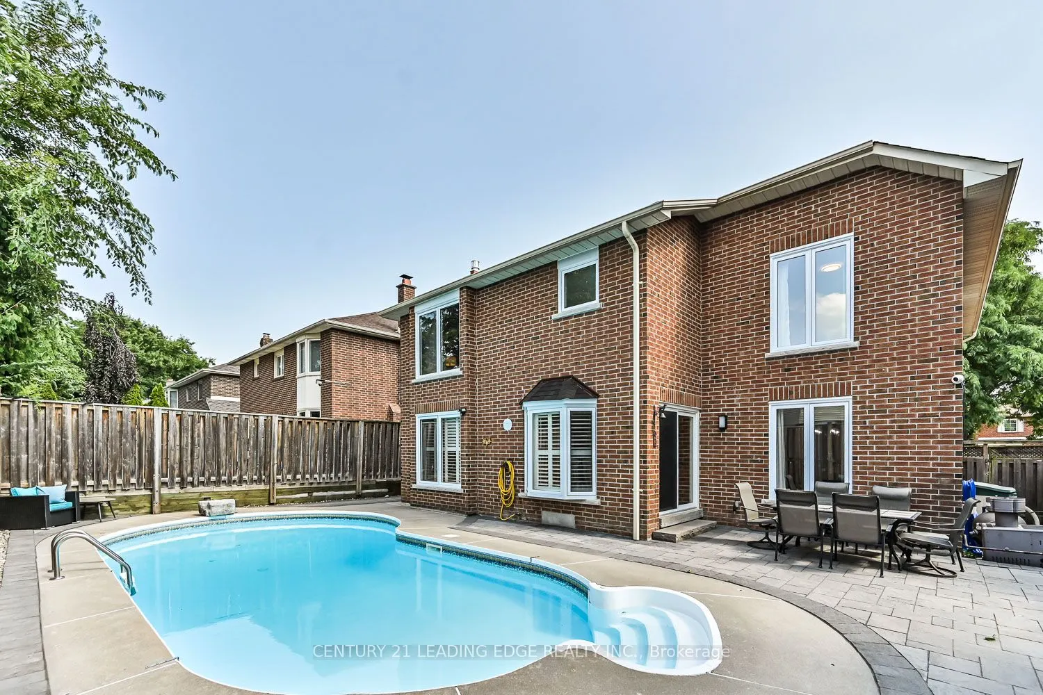 15 McCarty Crescent