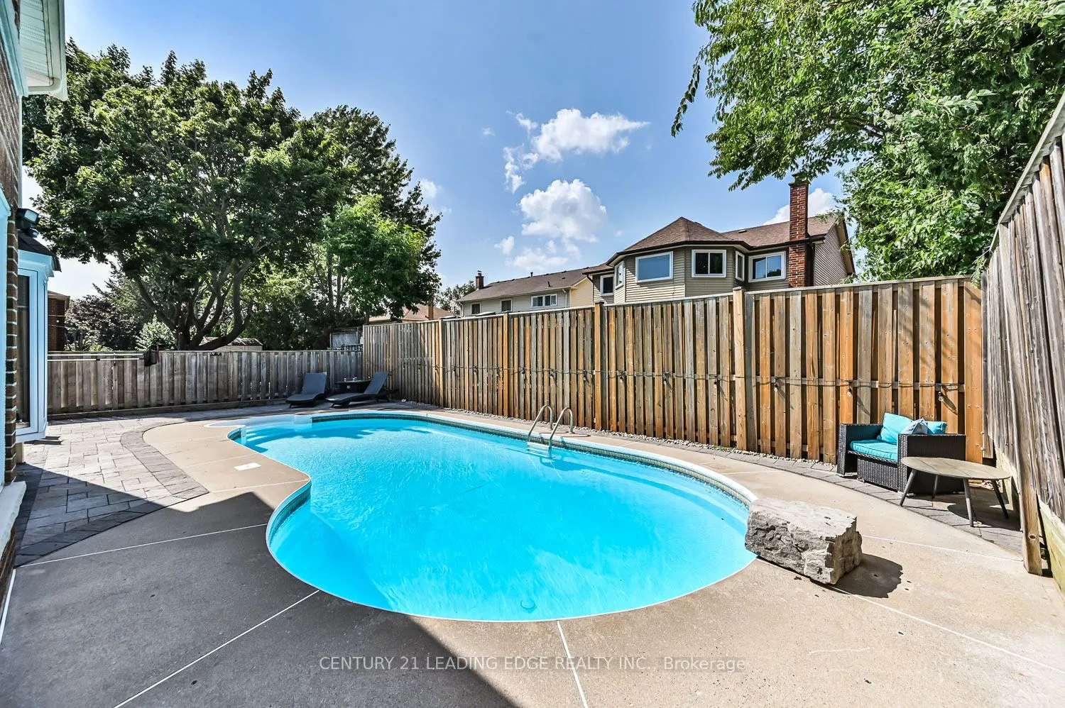 15 McCarty Crescent