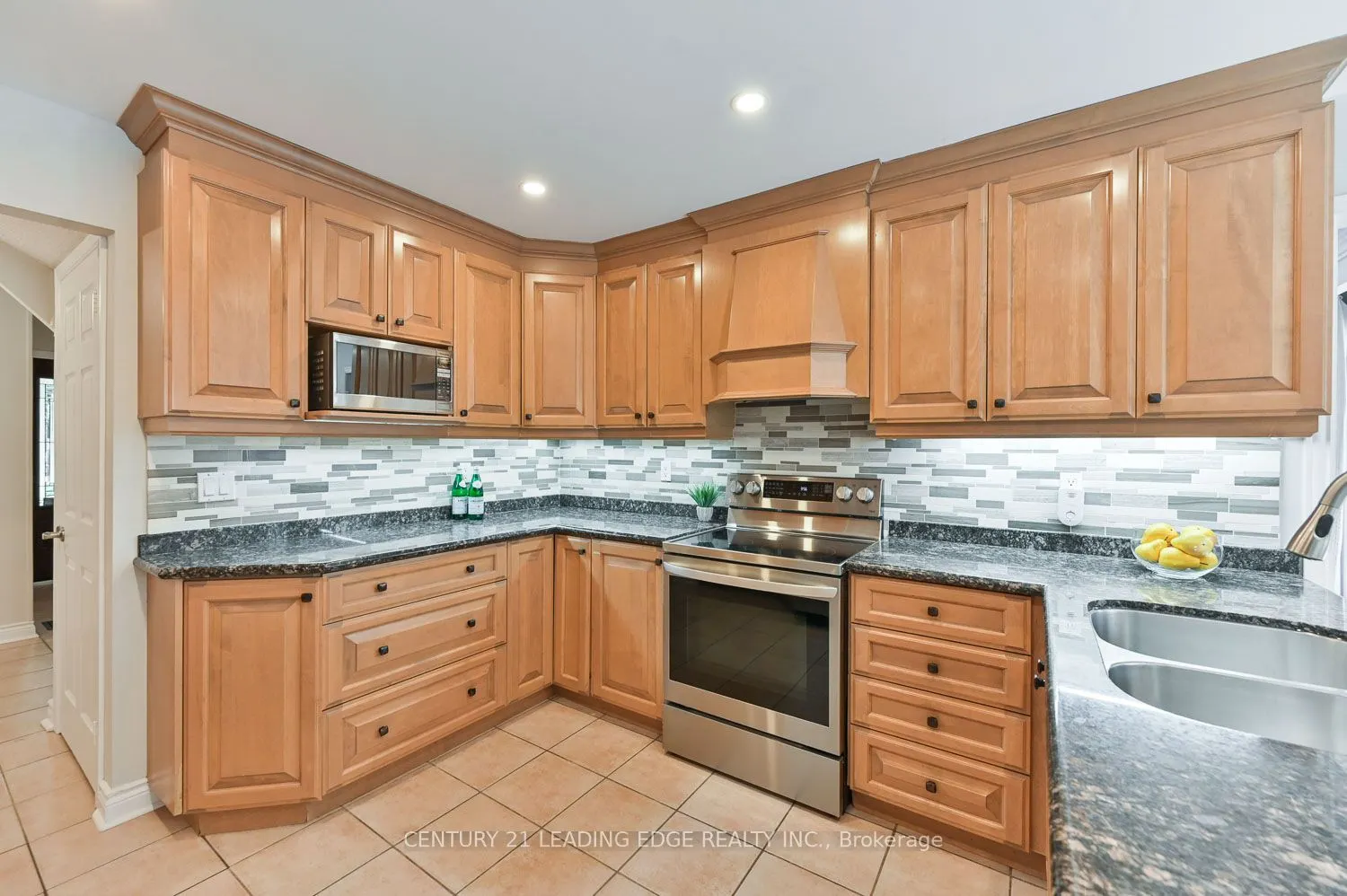 15 McCarty Crescent