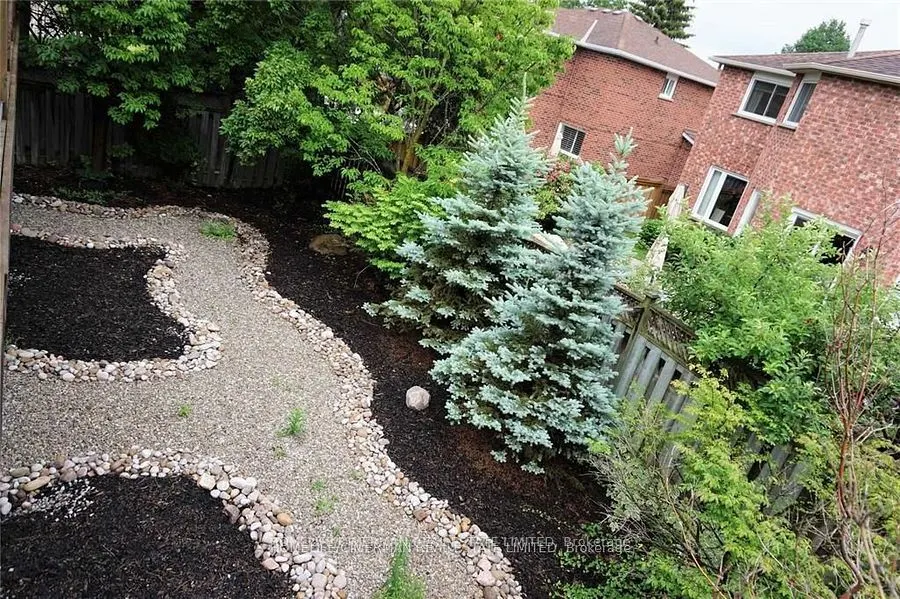 42 Lensmith Drive, #UPPER
