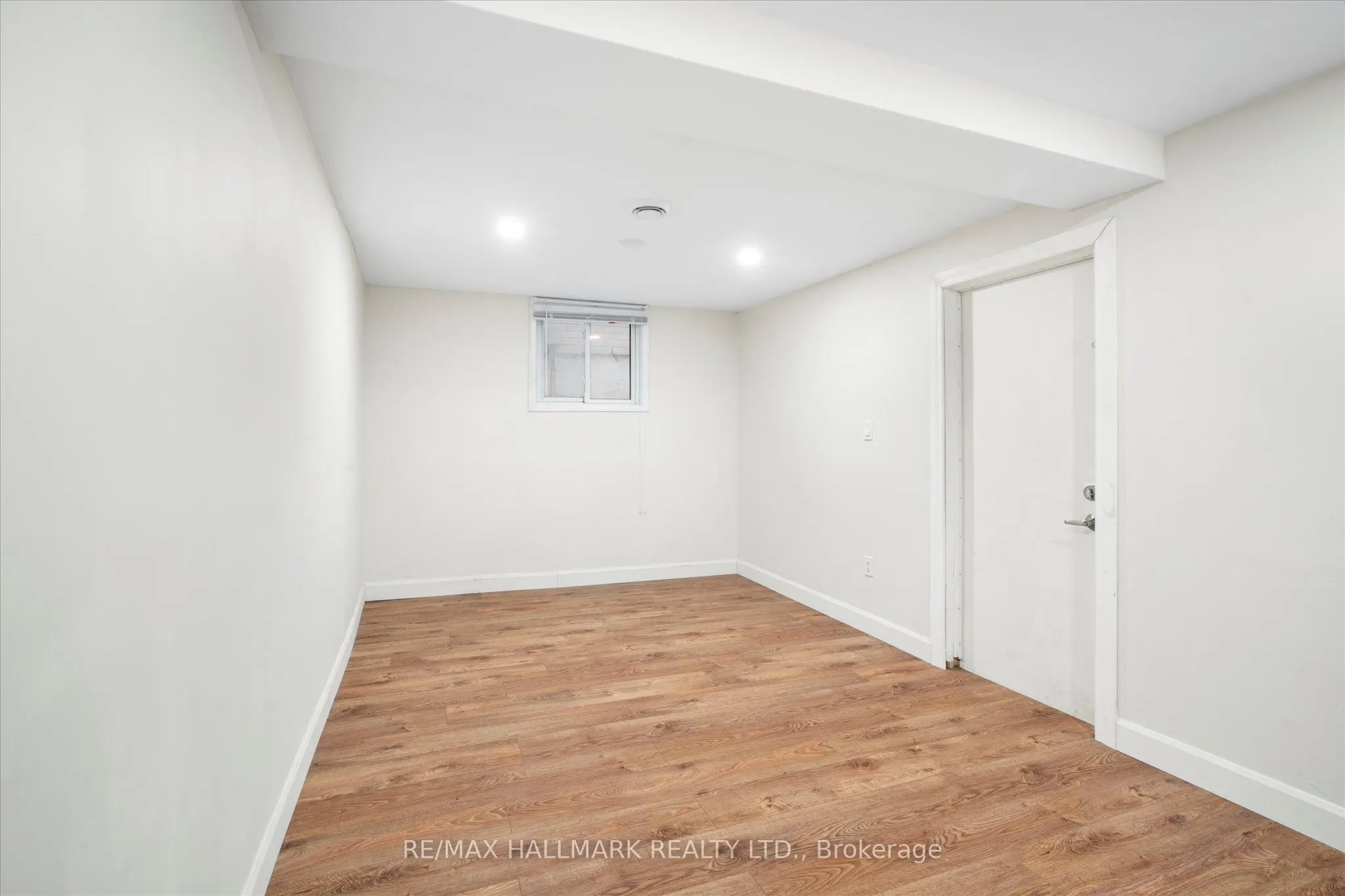 372 Dixon Boulevard