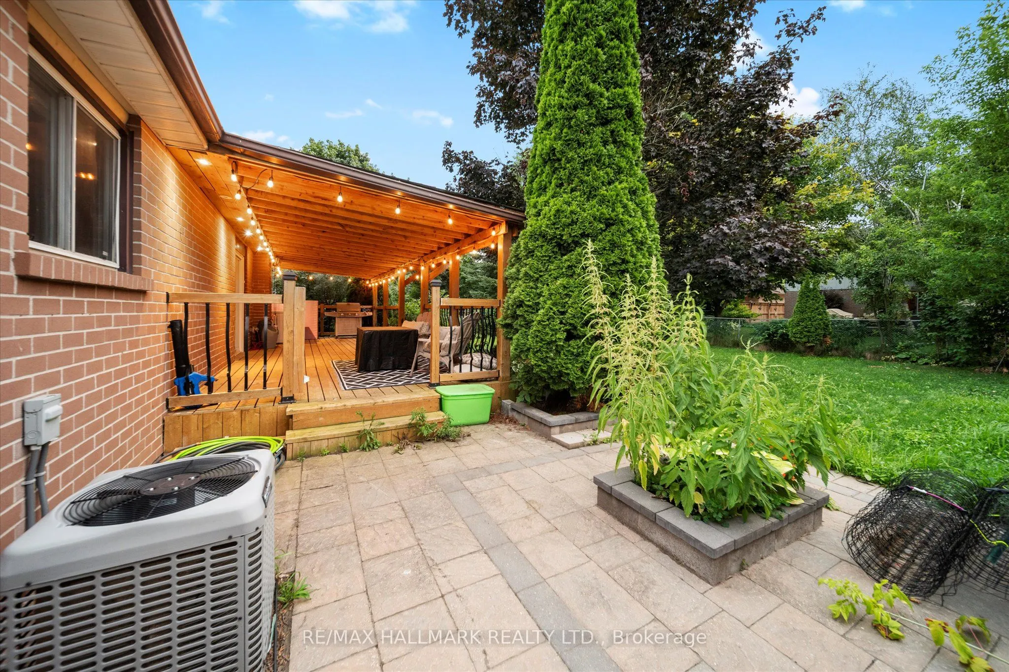 372 Dixon Boulevard