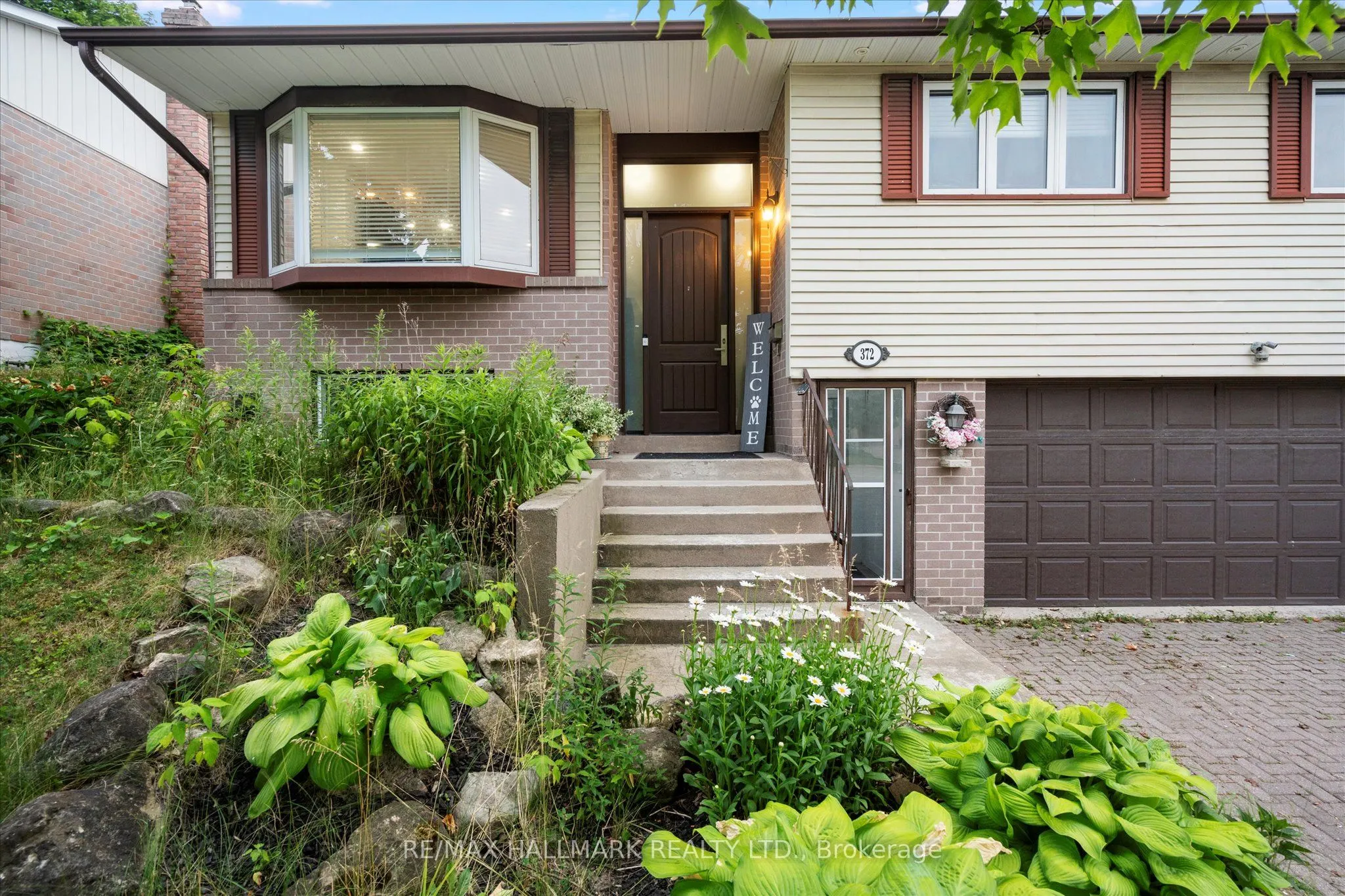 372 Dixon Boulevard