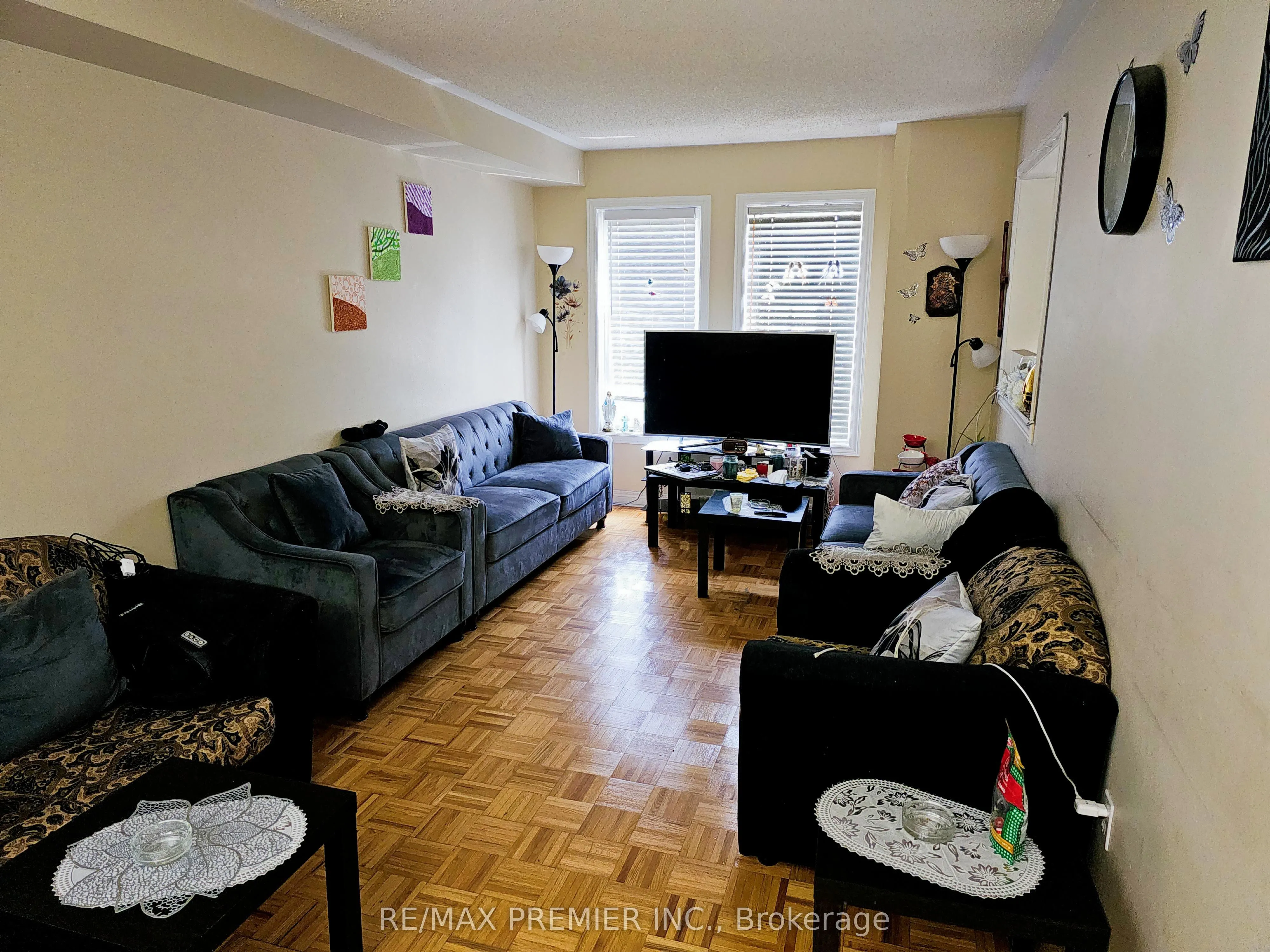 19 Foxchase Avenue, #14