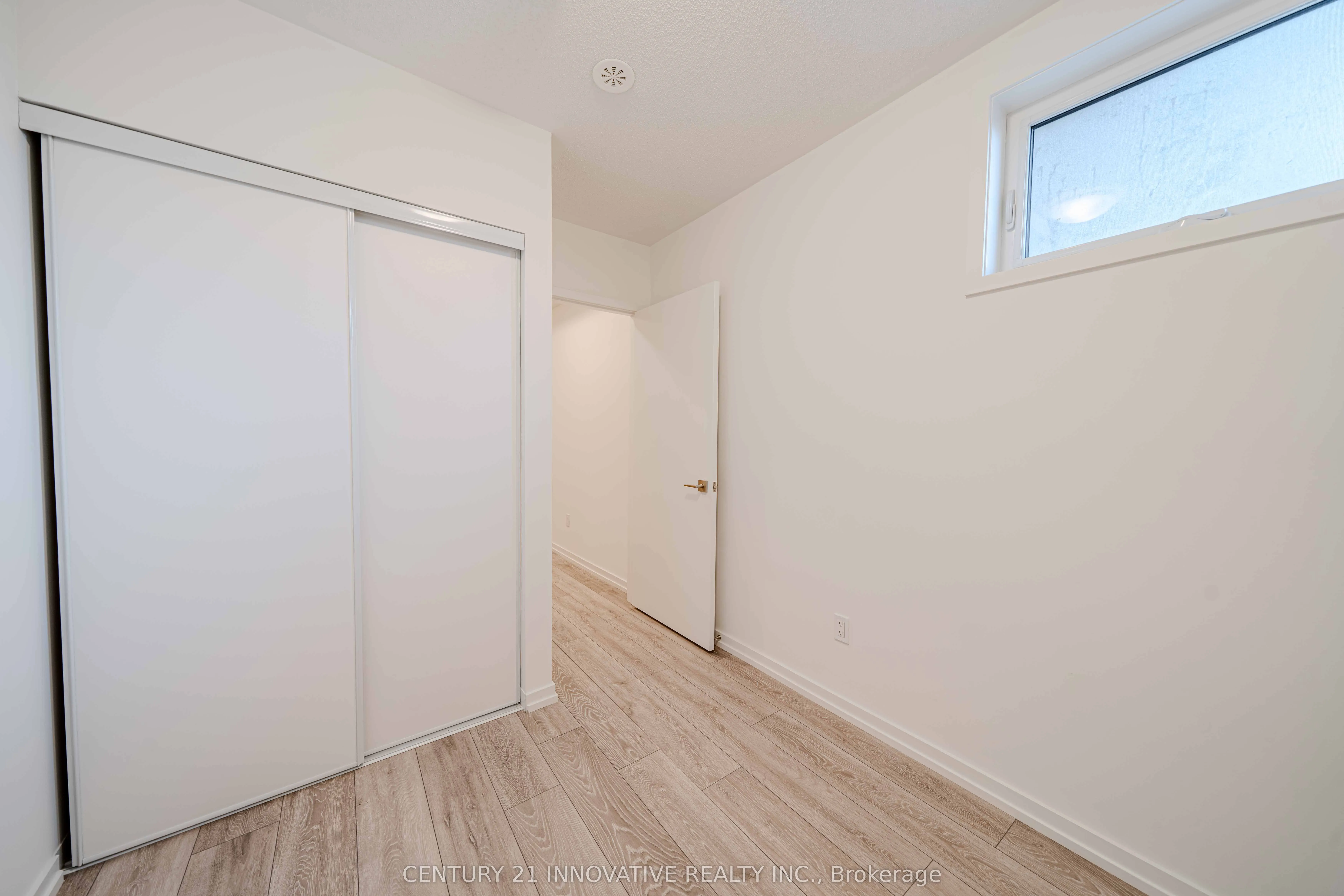 16 Lytham Green Circle, #10