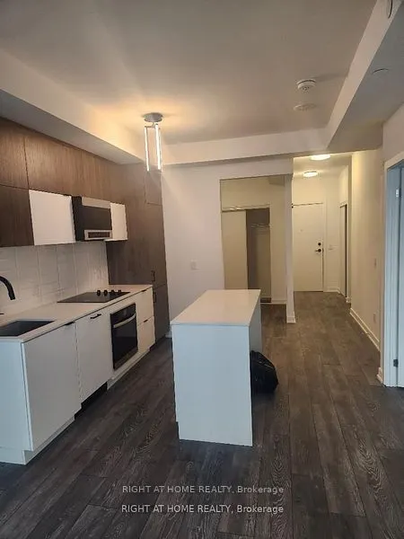 8888 Yonge Street, #507
