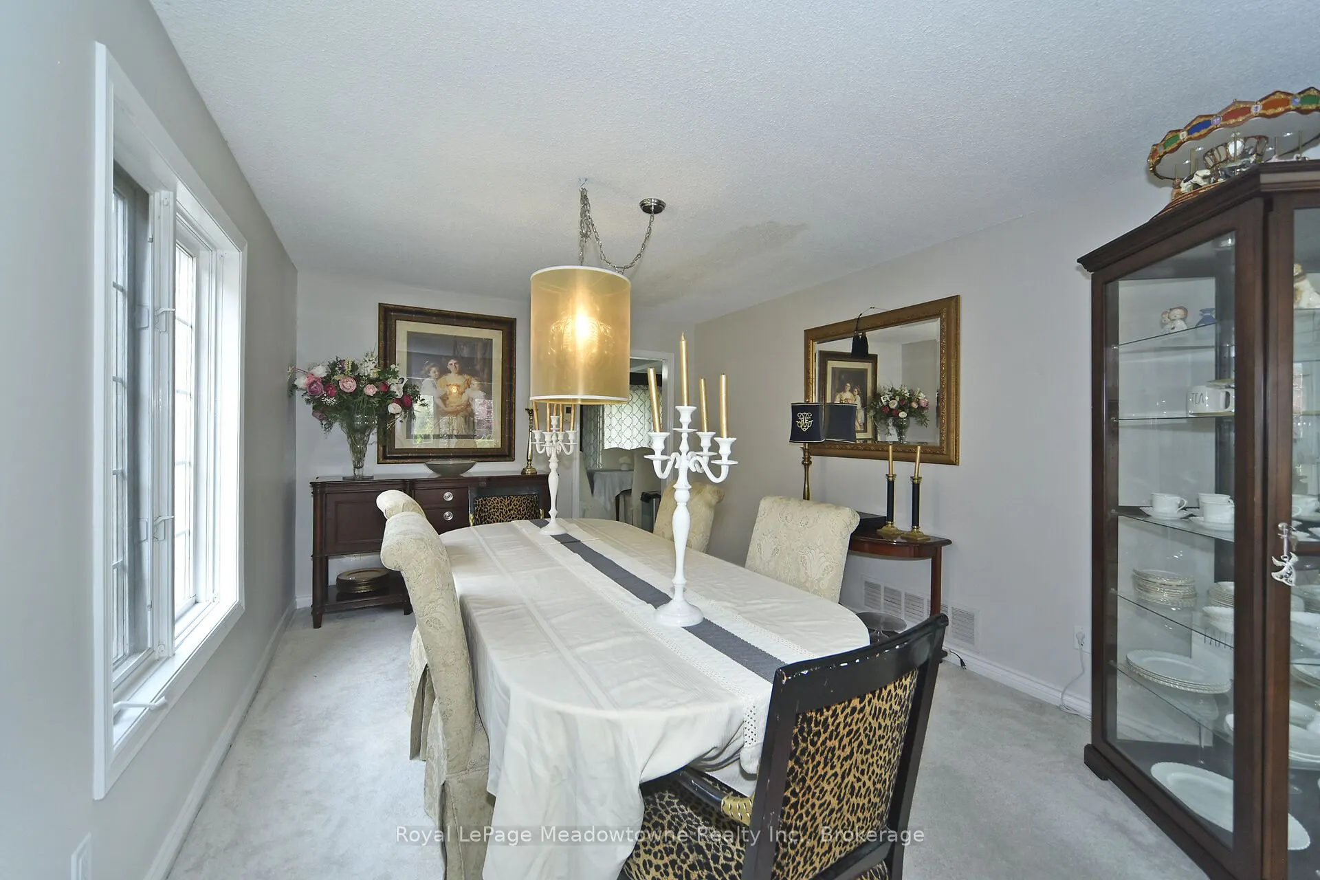 30 Millrun Crescent N