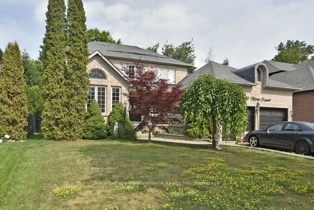 30 Millrun Crescent N