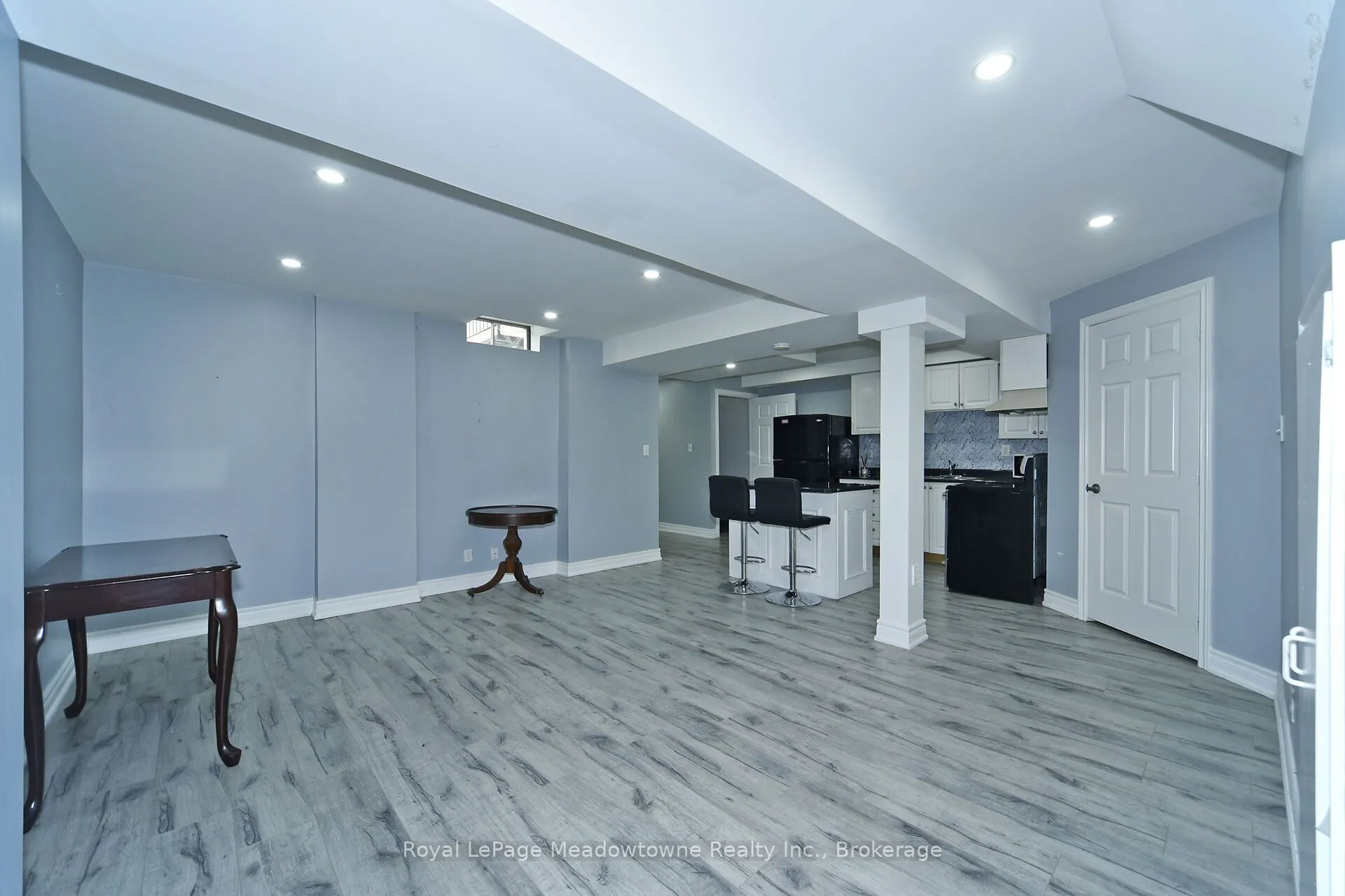 30 Millrun Crescent N