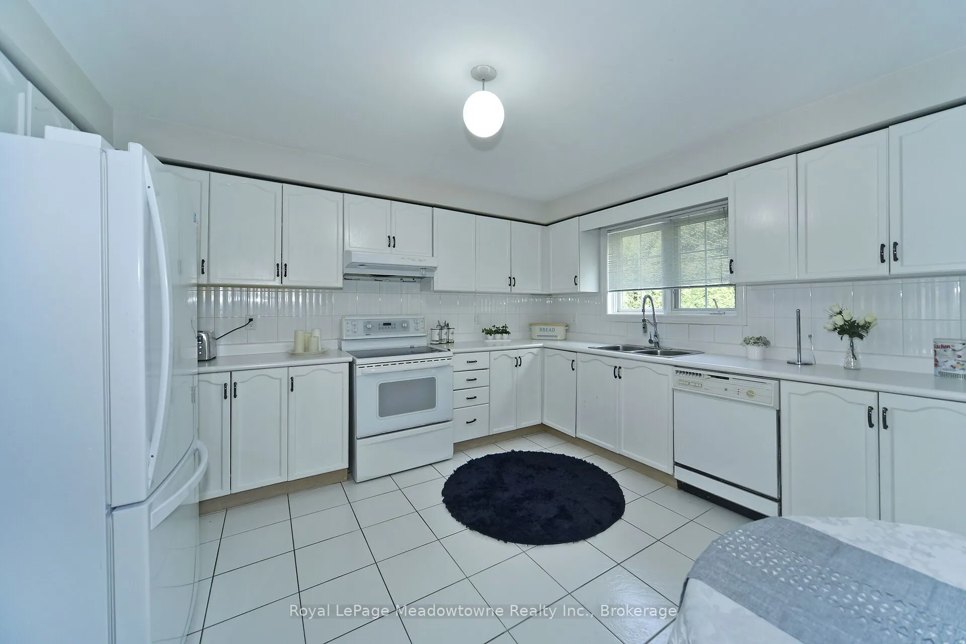 30 Millrun Crescent N