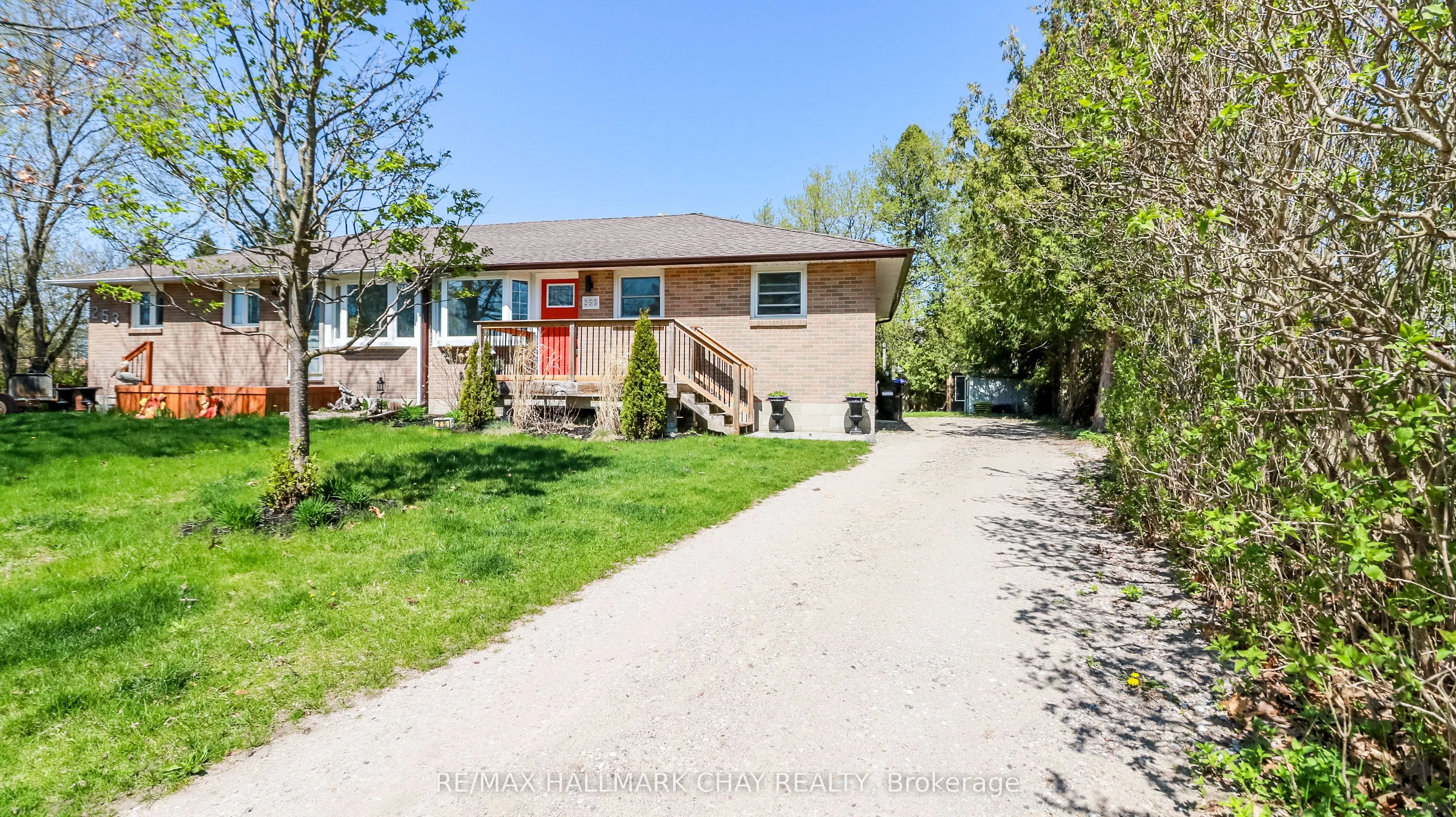 255 Calford Street
