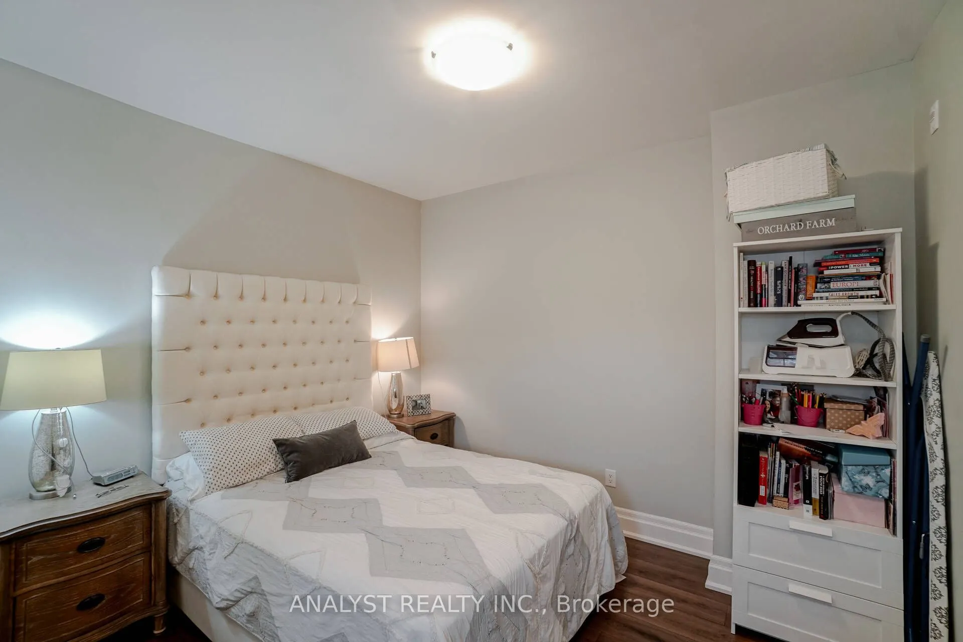 10425 Islington Avenue, #211