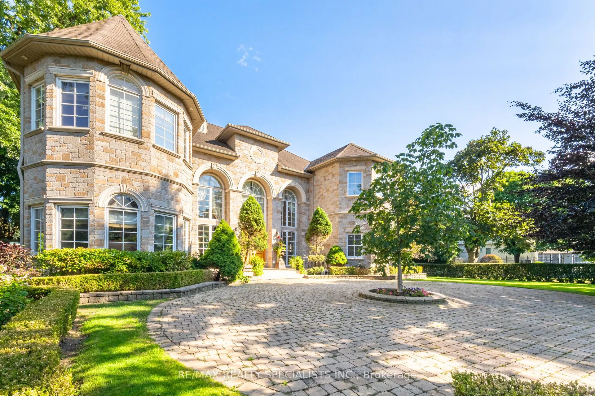 23 Maryvale Crescent