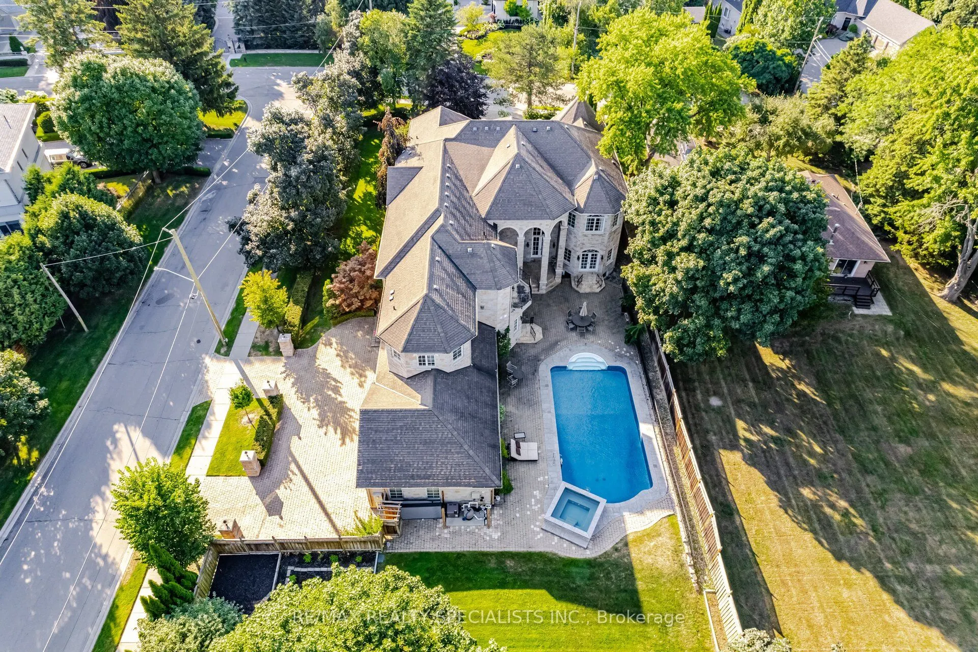 23 Maryvale Crescent