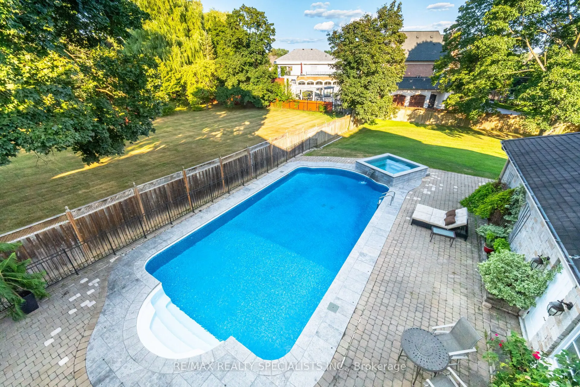 23 Maryvale Crescent