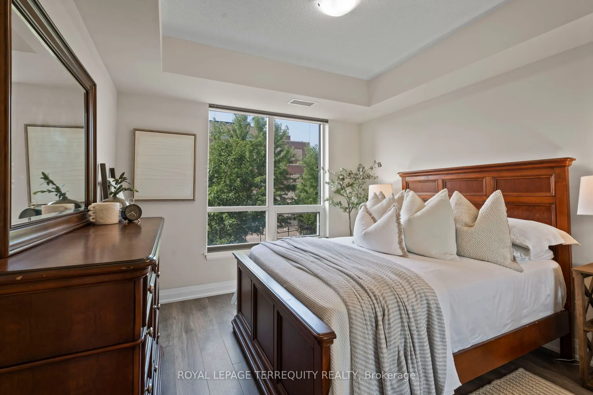 25 Baker Hill Boulevard, #207