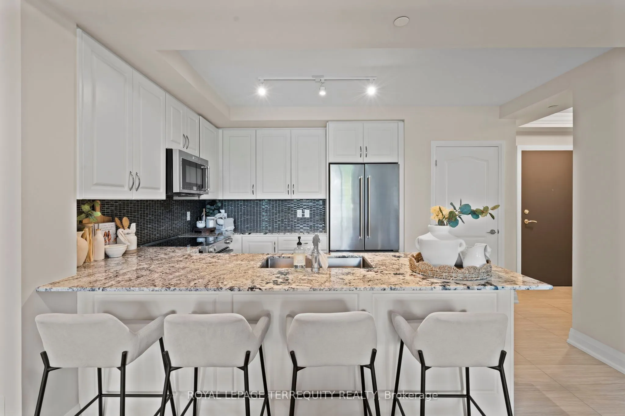 25 Baker Hill Boulevard, #207