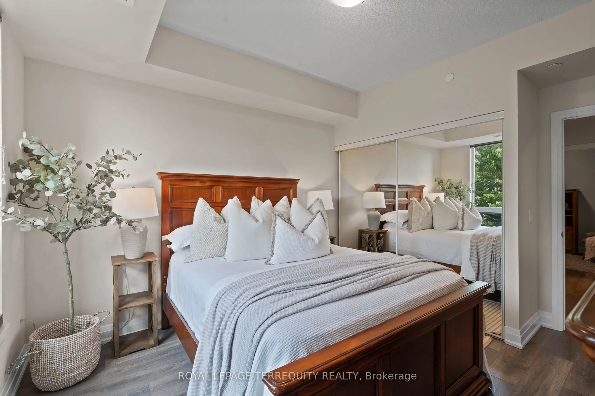 25 Baker Hill Boulevard, #207