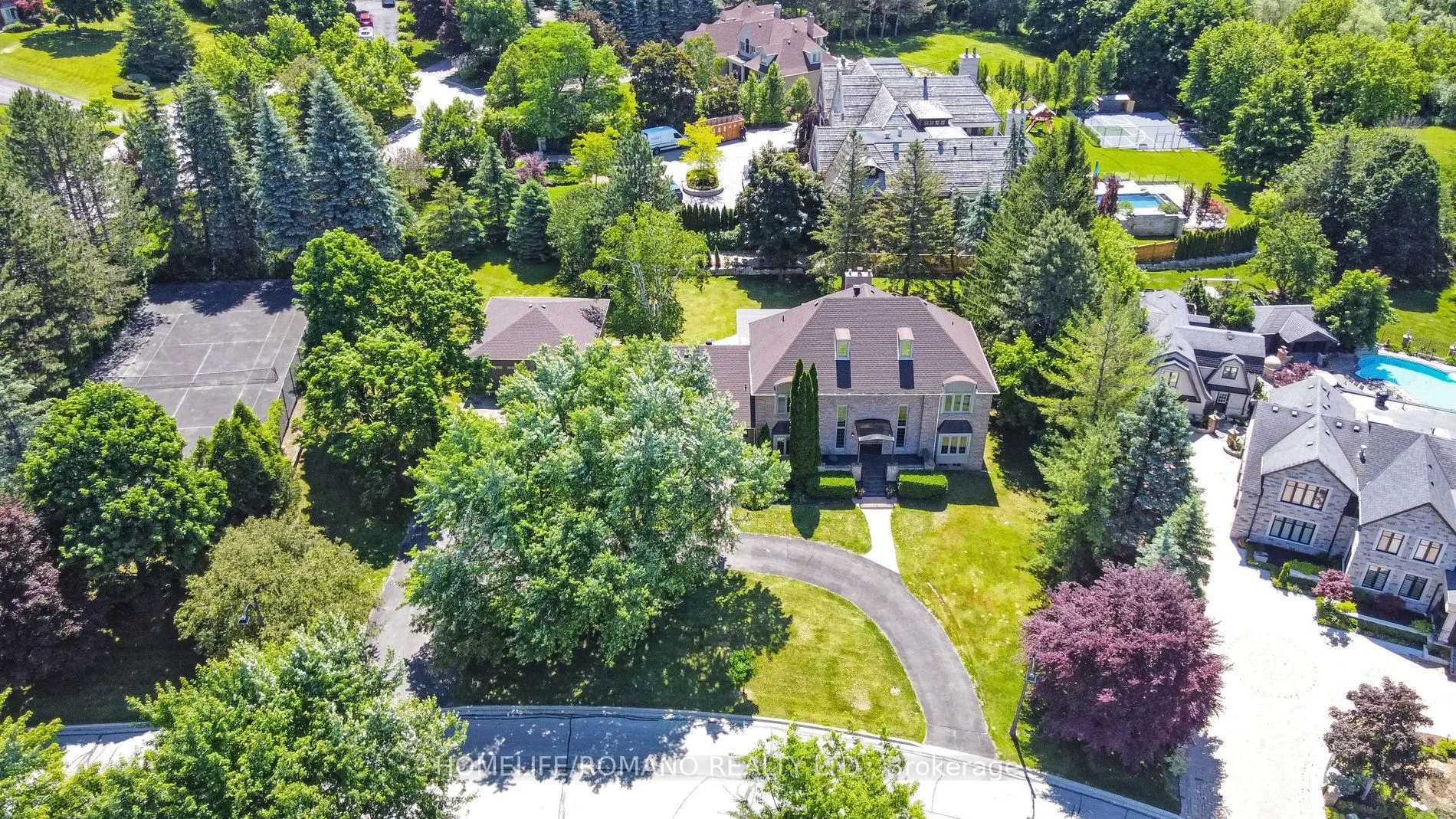 12 Hedgerow Lane