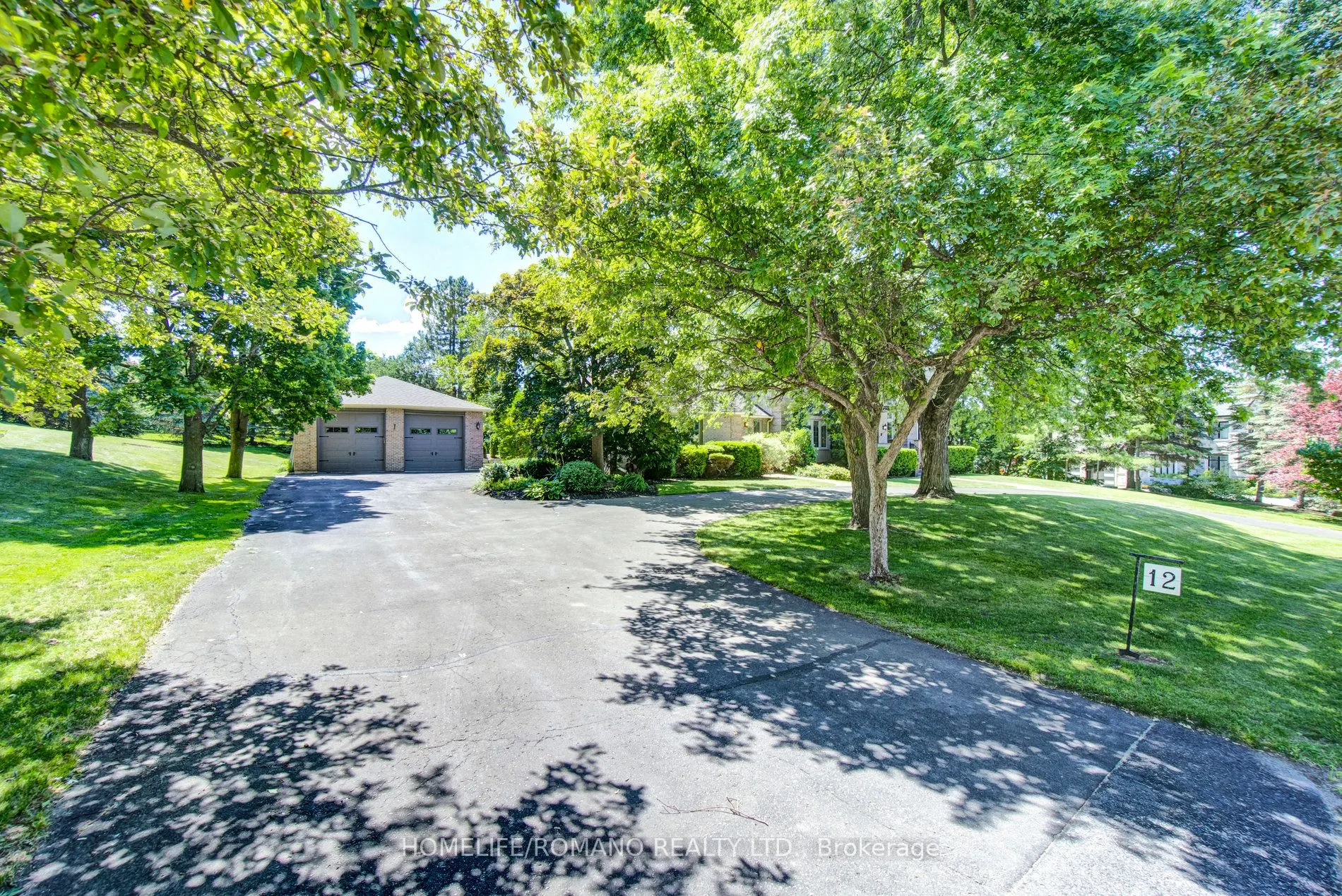 12 Hedgerow Lane