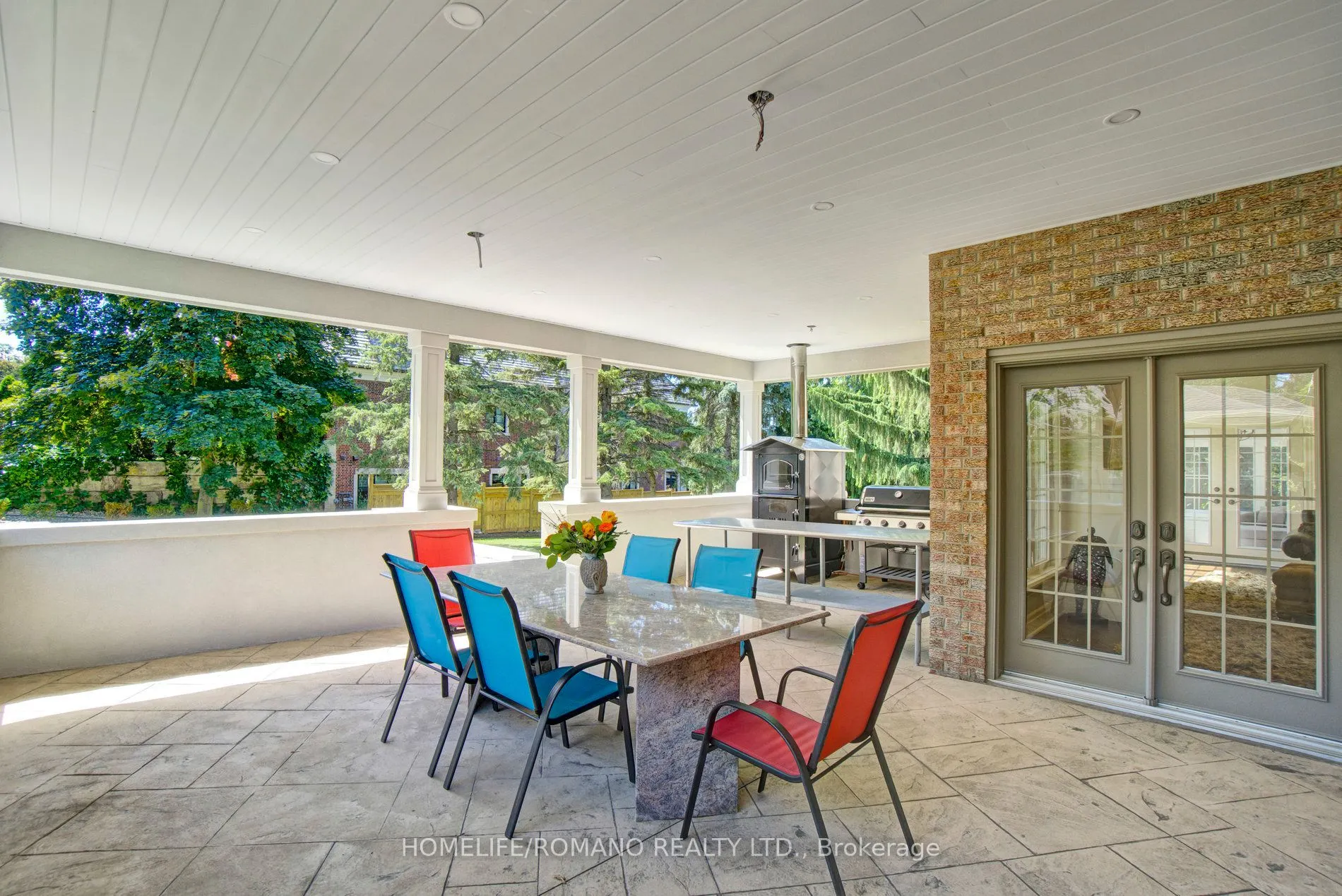 12 Hedgerow Lane
