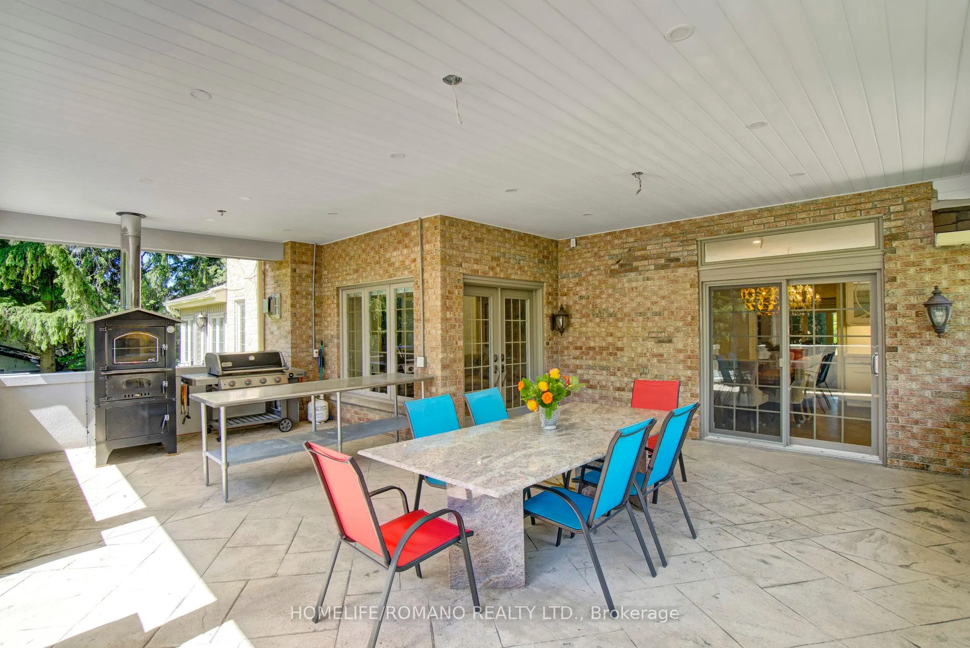 12 Hedgerow Lane