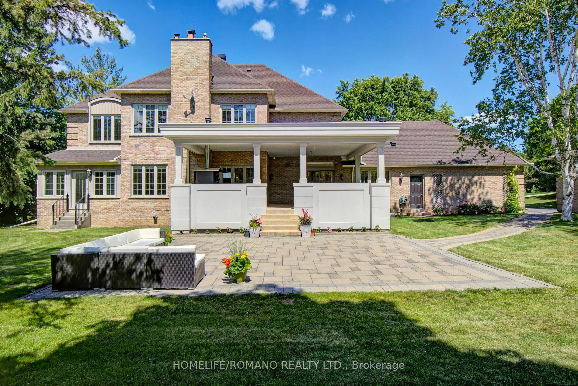 12 Hedgerow Lane